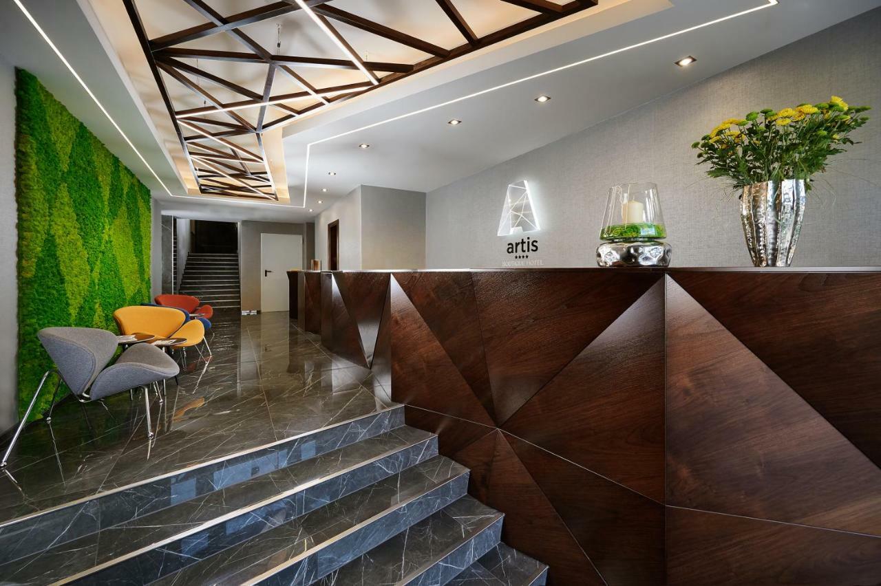 Artis Boutique Hotel โซมบ็อตเฮย์ ภายนอก รูปภาพ